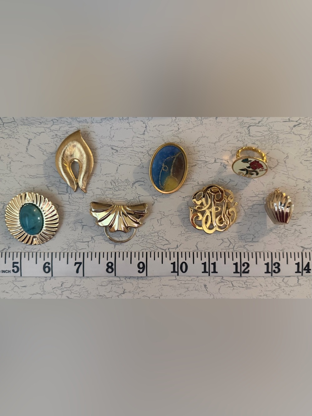 Lot of 6 Gold-Tone Vintage Scarf Clips